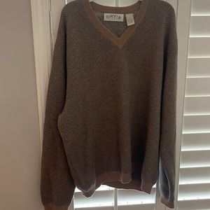 Men’s Orvis longsleeved 100% cashmere size large sweater perfect for fall